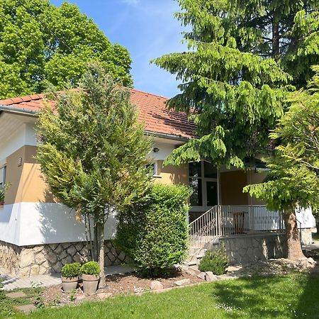 Cseresznyes Haz Lipot Exterior photo